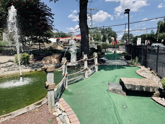 Hill Top Miniature Golf