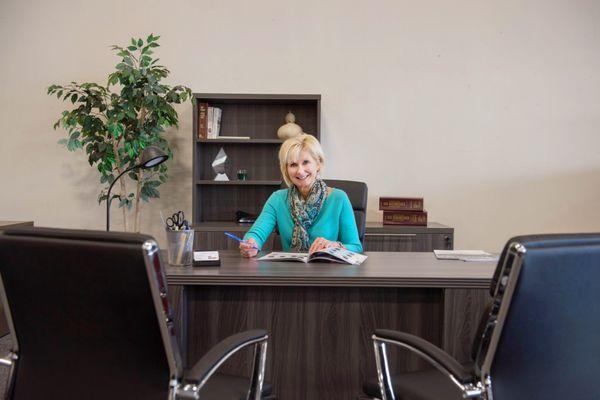 St Charles Office Furniture