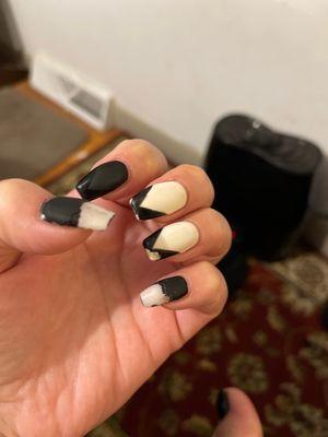 VA Nails