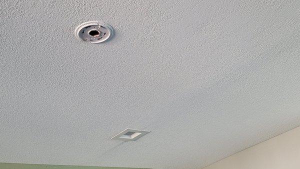 Missing smoke detector.