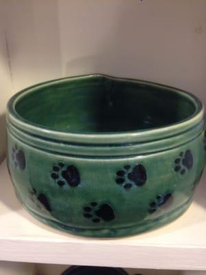 Medium pet bowl