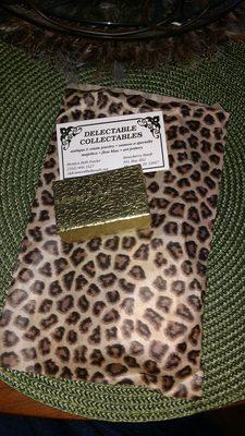 Nothing screams vintage like leopard:)