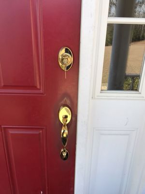 Replaced customer's hardware an installed deadbolt !!