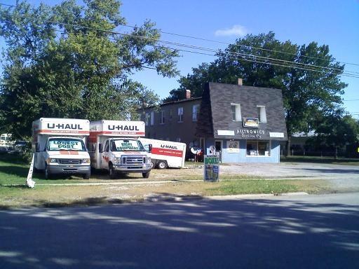 U-Haul Neighborhood Dealer