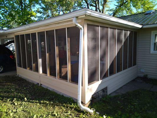 Screened in porch install