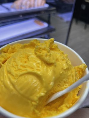 Mango ice cream