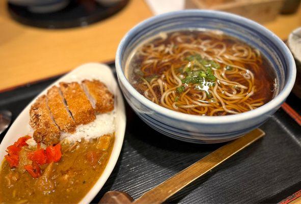 Cold Soba with Tonkatsu Curry Rice  (Veggie broth option made w/mushroom, instead of normal bonito broth)