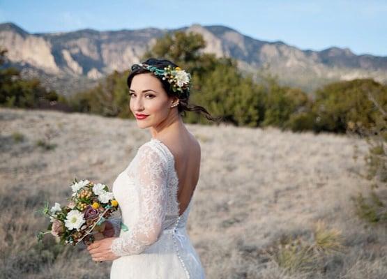 Bridal portraits in Sandia Foothills