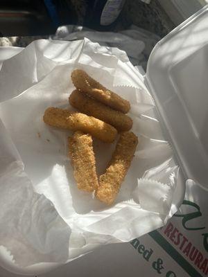 Mozzarella sticks (hungry people got to the box before the photographer, yes they give you marinara sauce)