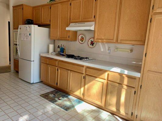 outdated kitchen and appliances