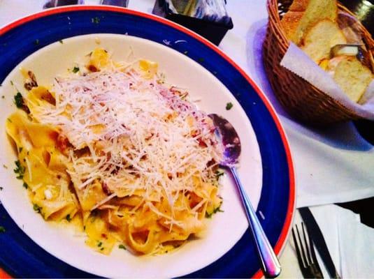 Carbonara ... Fresh cheese .... It doesn't get much better than this and I know... I lived in southern France for 7 years ...