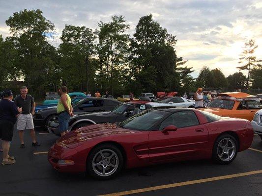 Cool cars at the Hot Dog Stand