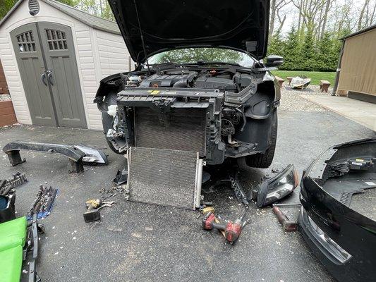 Condenser replacement on Volkswagen Passat