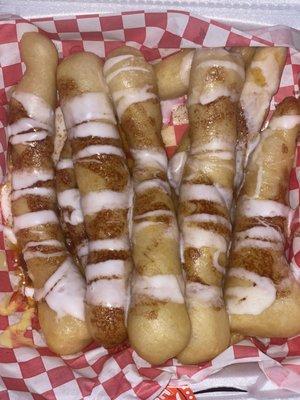 Cinnamon sticks