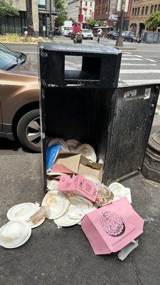 It would be nice if we had functional trash cans on 3rd and burnside