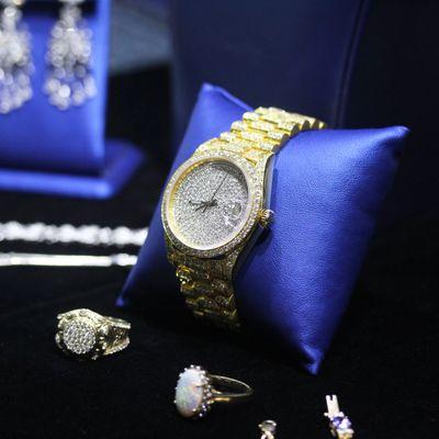 The epitome of luxury. We have a large selection of watches for both men & women.