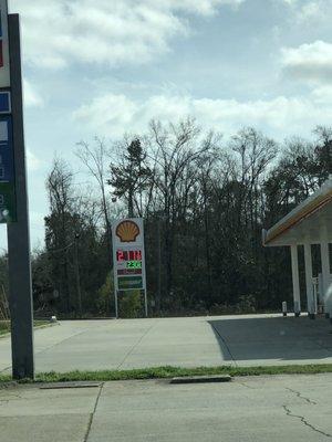 Shell and Chevron are right next to each other