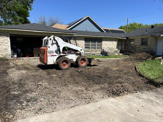 We remove the unwanted concrete such as driveways or sidewalks and even level dirt.