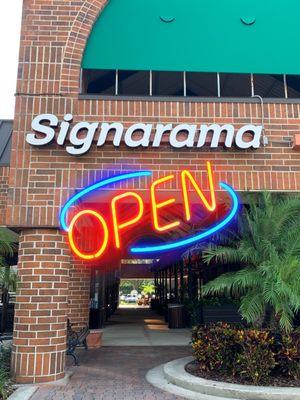 We're open!!!! Signarama-Carrollwood