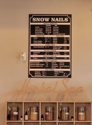 Snow Nails and Spa