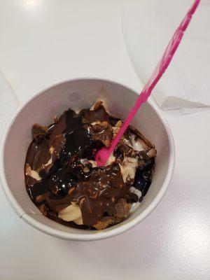 sweetFrog Premium Frozen Yogurt