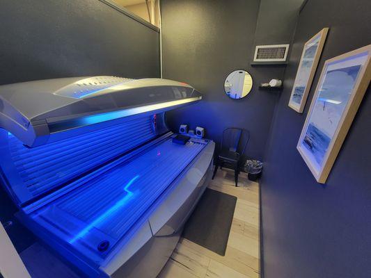 our new hybrid UV and red-light tanning bed.