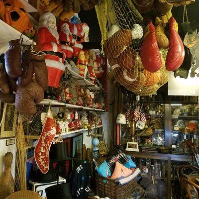 Wild Ostrich Antiques & Collectibles