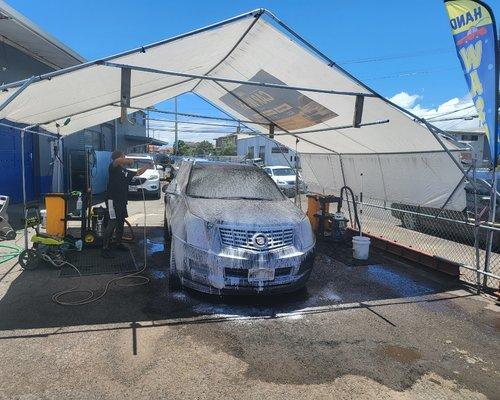 Turbo car wash Detail washing a Cadillac SRX