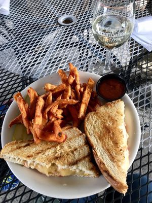 Delicious grilled cheese & sweet potato fries