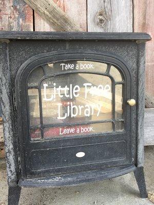 How great. A Little Free Library is here.