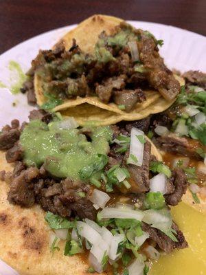 Tacos (lengua & tripas)