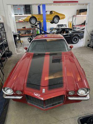 Three Classic Car Legends at Thee Custom Shop