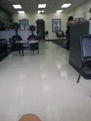 The salon is dated but it's something else I like about it. It tells you they have experience & are old school business-wise