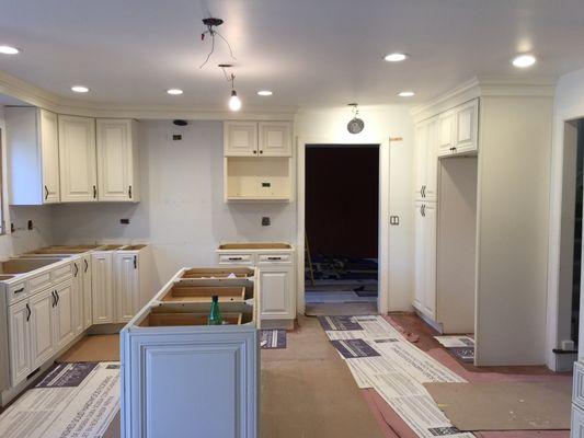 Kitchen designed by KKastl Interiors Inc. Materials purchased from FCA Naperville.