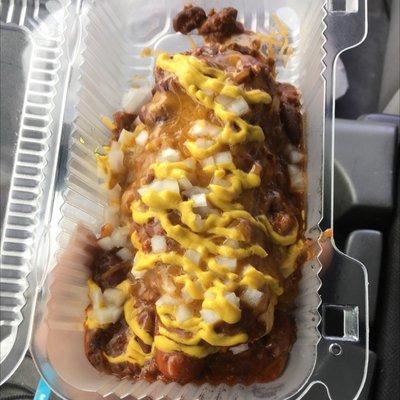 Loaded chili dog yummm!