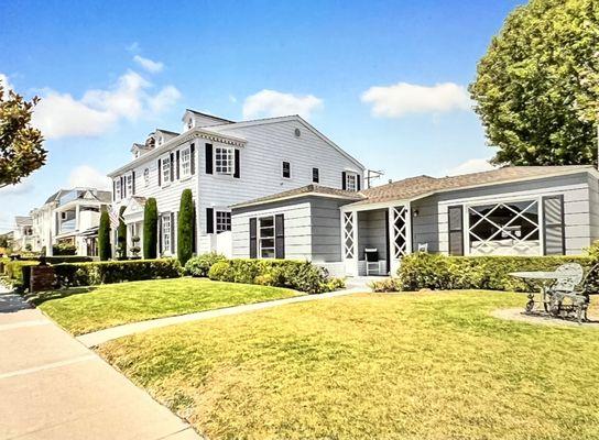 Exterior window cleaning and pressure washing