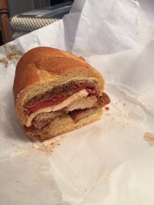 Chicken cutlet, fresh mozzarella, roasted peppers and balsamic on a semolina roll.