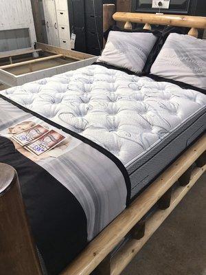 Flip-able ultra comfort with posture support! Made in Michigan by a great family company #CAPITOLBEDDING