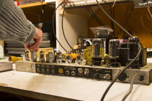 Vintage tube amp repair at Chicago Amp Works