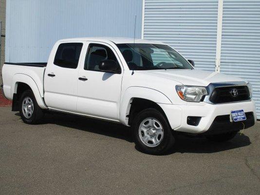 2013 Toyota Tacoma DoubleCab 4D Pickup w/113K Miles