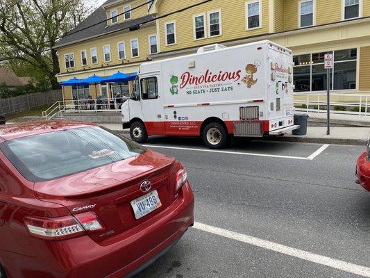 Dinolicious food truck.