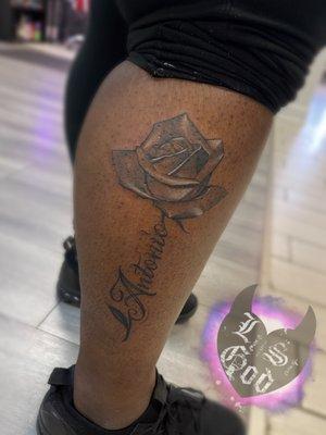 Rose tattoo 
Done by: @Lust_tat2