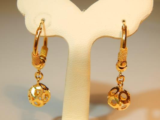 21 karat gold earrings