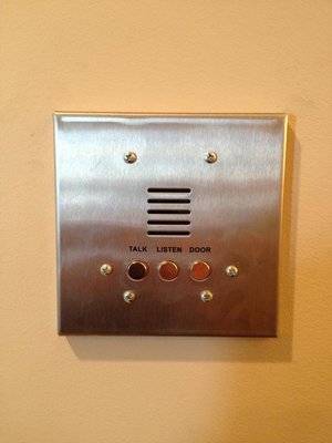 Standard intercom apartment station in stainless steel and comes with a lifetime warranty.