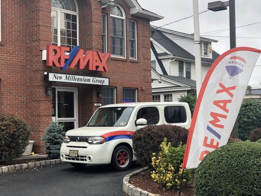 Cubinho @RE/MAX NMG