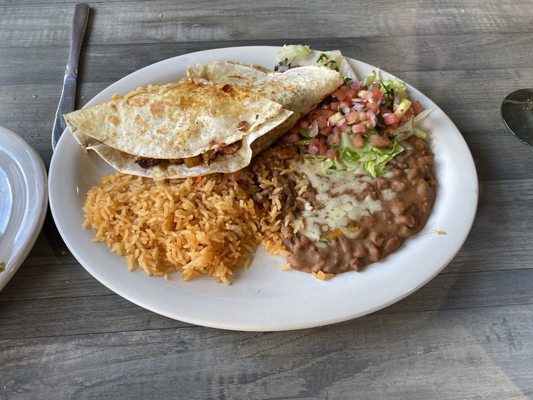 Quesadilla Al Pastor