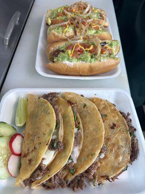 Birria tacos c/ consomé Mexican Hot dogs