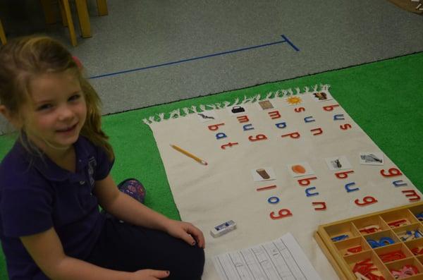 Word building with pictures and the moveable alphabet