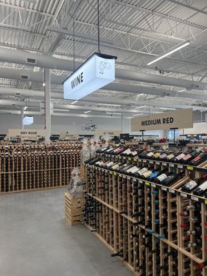 clearly labeled and fun to browse wine sections