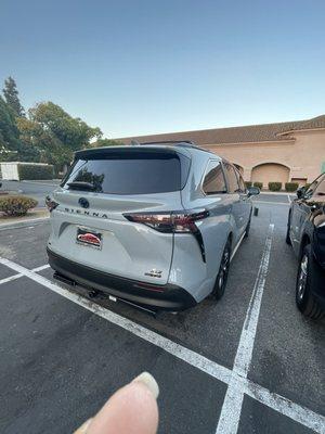 Toyota Sienna: Woodland Edition, Cemet color, AWD Hybrid.